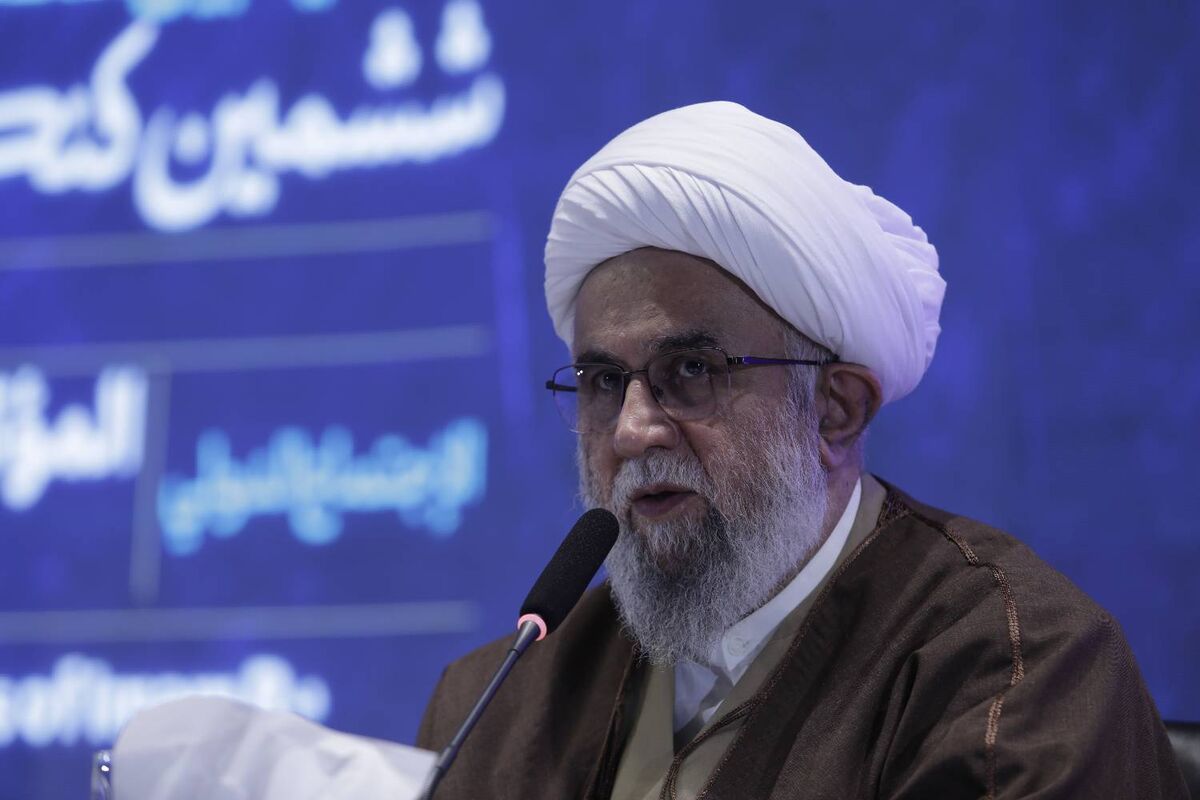 با محاسن اخلاقی می‌توانیم در مسیر مکارم قرار گیریم
