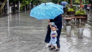 رگبار باران در نقاط مختلف ایران/ نیمه غربی کشور غبارآلود می‌شود