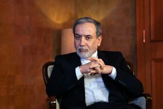 عراقچی: در موضوع موشکی با هیچ کس هیچ گفت‌وگویی نداریم/ درخواست مذاکره با آمریکا نداده‌ایم