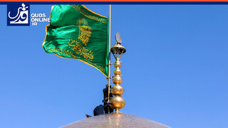 فیلم | تعویض پرچم گنبد مطهر آستان رضوی، در آستانه سالروز ولادت حضرت رضا علیه‌السلام