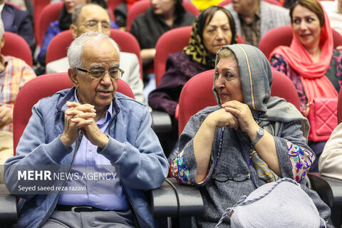 عکس منتخب هفته | از آغاز رقابت کنکور تا جشن قهرمانی زودهنگام تراکتور