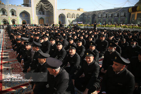 خطبه خوانی و تعویض پرچم گنبد حرم مطهر رضوی