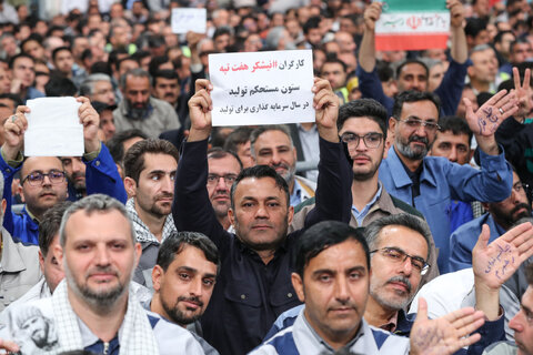 دیدار هزاران نفر از کارگران سراسر کشور با رهبر انقلاب