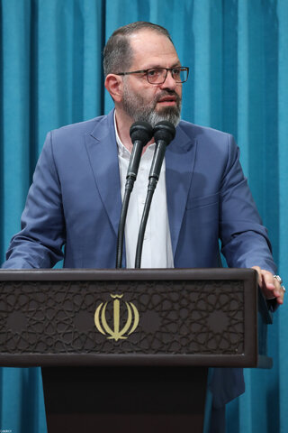 دیدار هزاران نفر از کارگران سراسر کشور با رهبر انقلاب