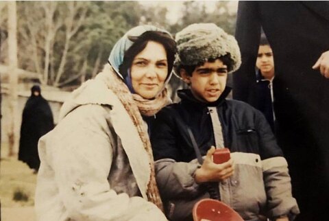 استوری غمناک پولاد کیمیایی برای تولد مادرش