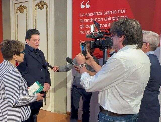 گروس عبدالملکیان برنده جایزه شعر در ایتالیا شد