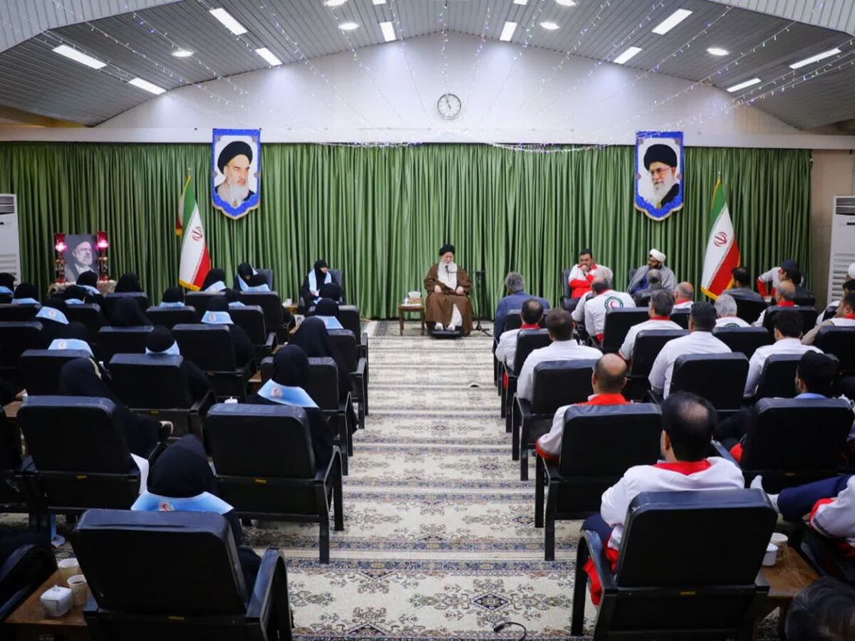 نقش تحسین برانگیز هلال‌احمر در کنترل حادثه بندر شهید رجایی