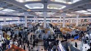 نمایشگاه کتاب به نیمه راه رسید