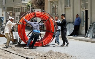استاندار خراسان رضوی: گسترش فیبر نوری در مشهد با عقب‌ماندگی‌هایی مواجه است 