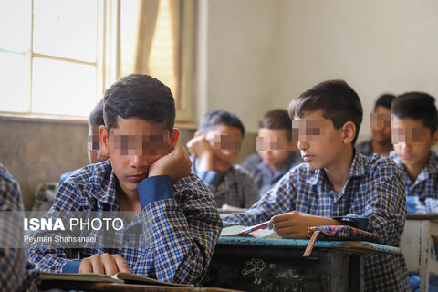 مدرسه‌ای برای کودکان کار