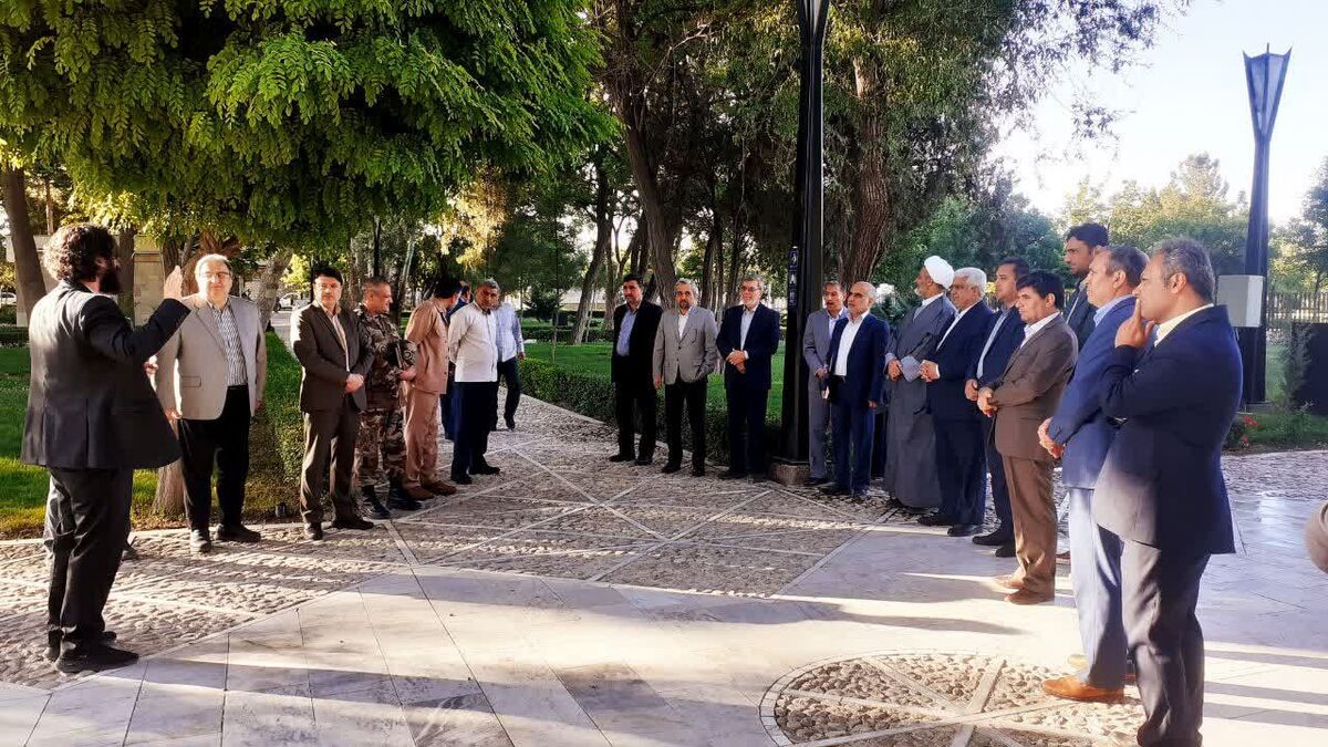 بازدید فرماندار مشهد از آرامگاه فردوسی
