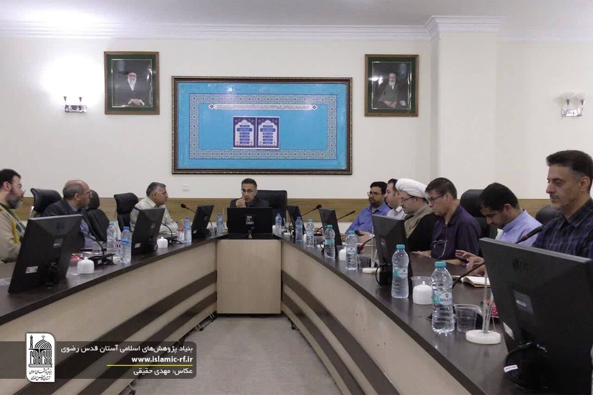 محقق و پژوهشگر حوزه ادیان و عرفان:لقب «قبله هفتم» نشانه جایگاه ویژه امام رضا (ع) در عرفان اسلامی است