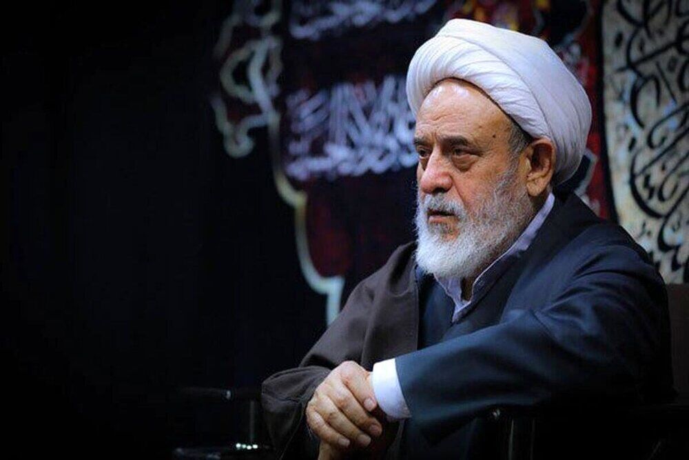 استاد انصاریان در حرم بانوی کرامت:تمام موجودات عالم خداشناس هستند