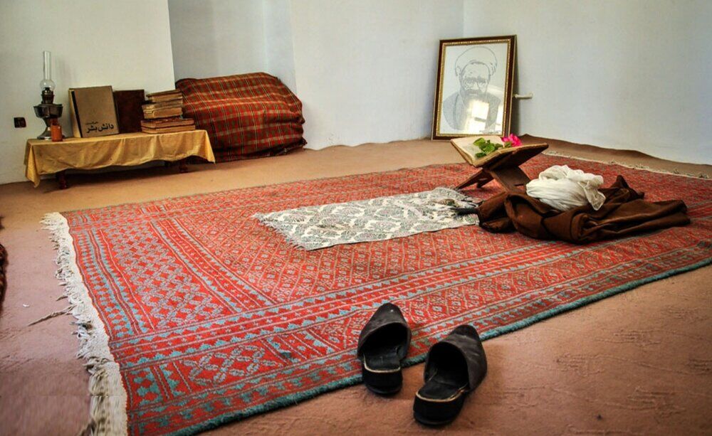 گفتمان ناب : ساده و بی‌تکلف باش