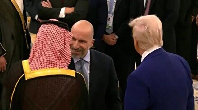ایرانی کنار ترامپ و بن سلمان کیست؟