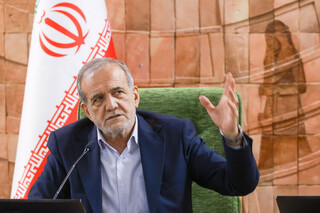 پزشکیان: شهدای خدمت با تمام وجود توان خود را به میدان خدمت آوردند
