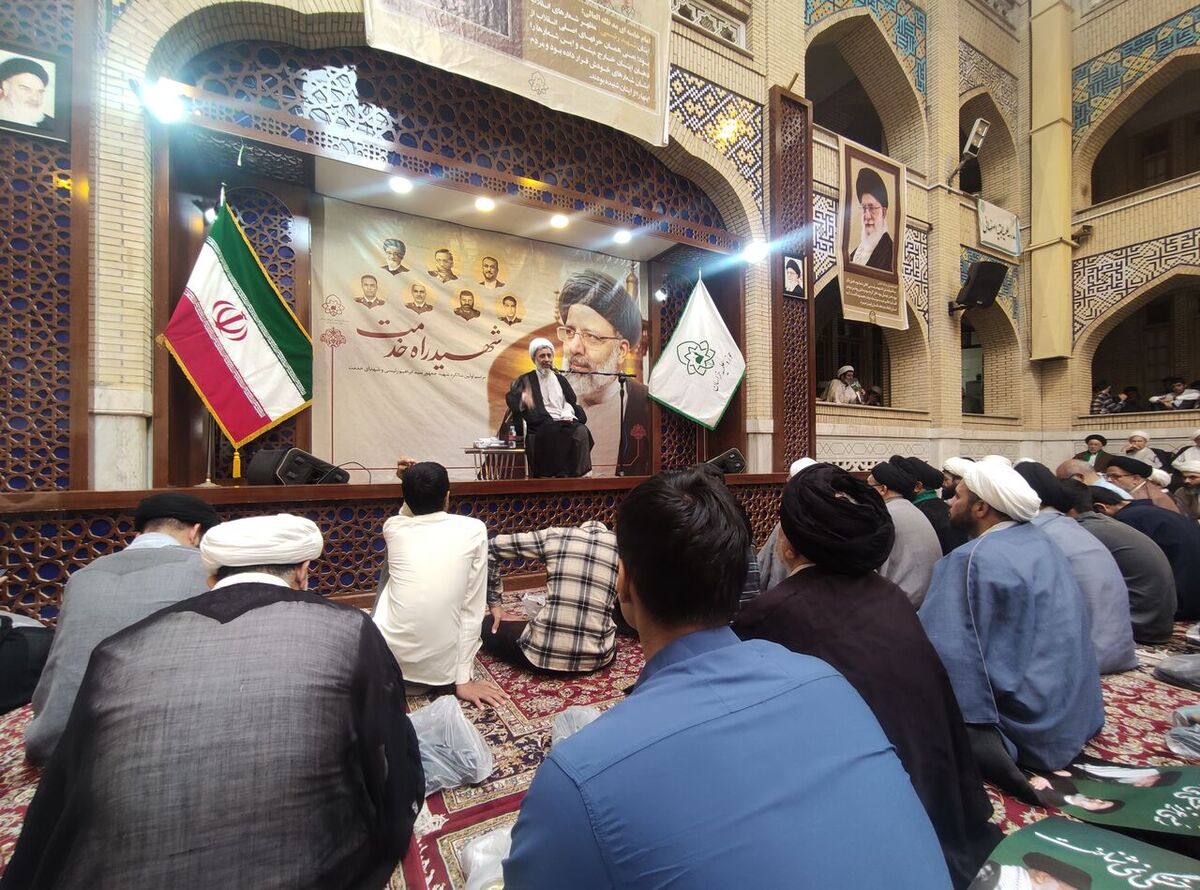 برگزاری نخستین سالگرد شهید رییسی در مدرسه علمیه نواب مشهد