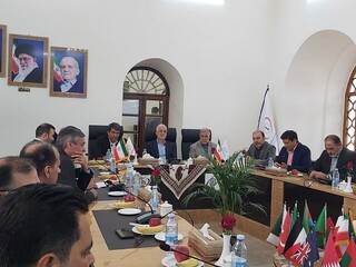 وزیر کشور: ۷۰ هزار پروژه نیمه‌تمام در کشور داریم/ انتقاد از تملک ۵۱ کارخانه توسط بانک‌ها