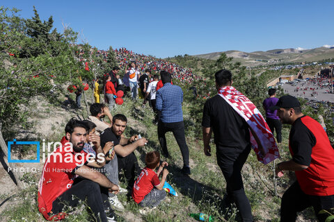 حاشیه جشن قهرمانی تراگتور در تبریز