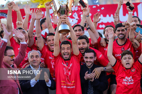 جشن قهرمانی تراکتور در تبریز