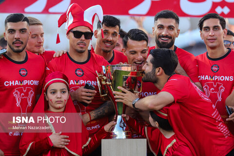 جشن قهرمانی تراکتور در تبریز