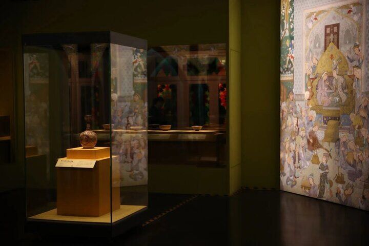 بازدید بیش از ۳۰۰ هزار چینی از نمایشگاه سرزمین مهر