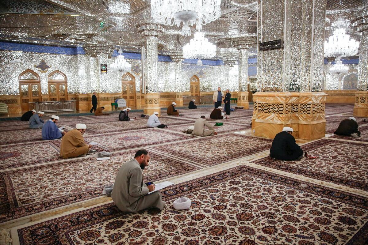 برگزاری آزمون پاسخگویان حرم مطهر رضوی با هدف ارتقای علمی خادمان عرصه مشاوره دینی