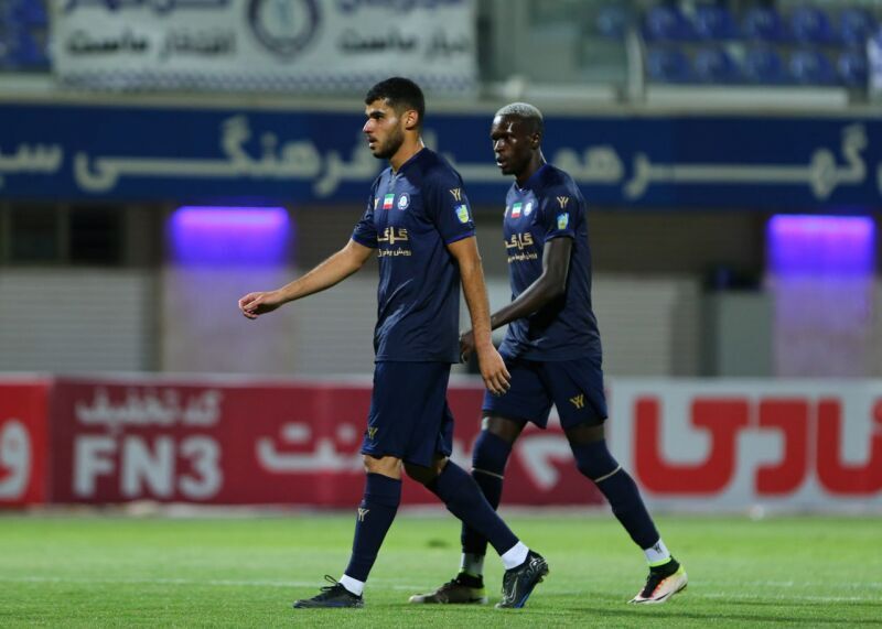 تارتار تکلیف مدافع جوان را مشخص کرد؛ به پرسپولیس بازیکن نمی‌دهم!
