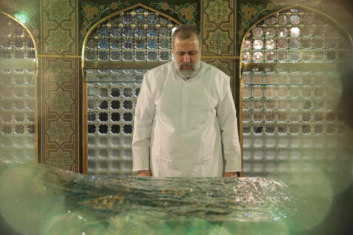 خدمت خادم‌الرضا در بارگاه حضرت رضا(ع)