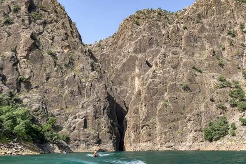 «تنگه قاسمی» آلبوم جاذبههای تاریخی و طبیعی