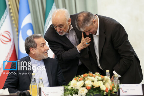 عکس منتخب هفته | از بزرگداشت فردوسی در مشهد تا دستگیری ما‌ل‌خران در تهران