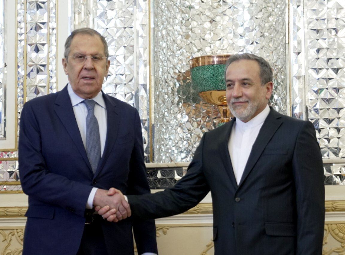 عراقچی به لاوروف به مناسبت دریافت بالاترین نشان روسیه تبریک گفت