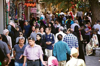 افزایش مستمری‌بگیران/ دهه هفتادی‌ها کمترین بخش هرم جمعیت کشور