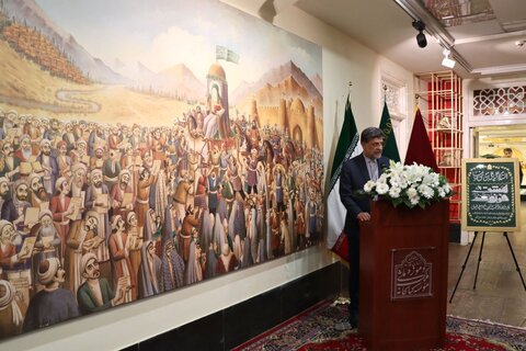 آثار نفیسی از گنجینه حرم امام رضا (ع) برای نخستین بار در تهران به نمایش در آمد