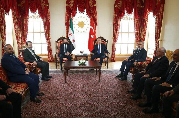 اردوغان، کاتالیزور ارتباط آمریکا و سوریه؟ / سفر ناگهانی الجولانی به ترکیه کمی پس از دیدار با ترامپ