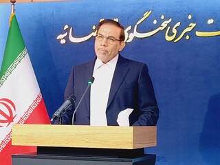 اجازه ندهیم جنگ ترکیبی دشمن برای ضعیف جلوه دادن ما موفق شود/ لازم باشد برای فضای مجازی لایحه می‌دهیم