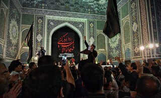 تشرف عزاداران شهادت حضرت جوادالائمه(ع) به حرم مطهر رضوی