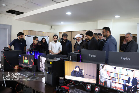 بازدید تولیت آستان قدس رضوی از روزنامه قدس