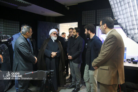 بازدید تولیت آستان قدس رضوی از روزنامه قدس
