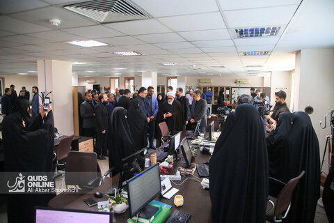 بازدید تولیت آستان قدس رضوی از روزنامه قدس