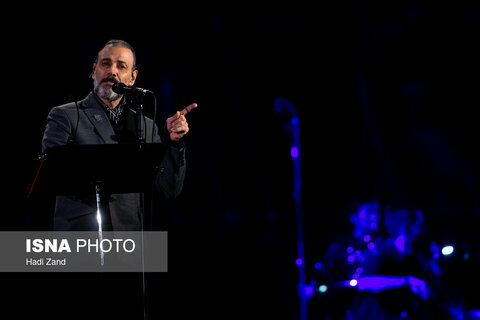 ​​کنسرت «ایرانم» علیرضا قربانی