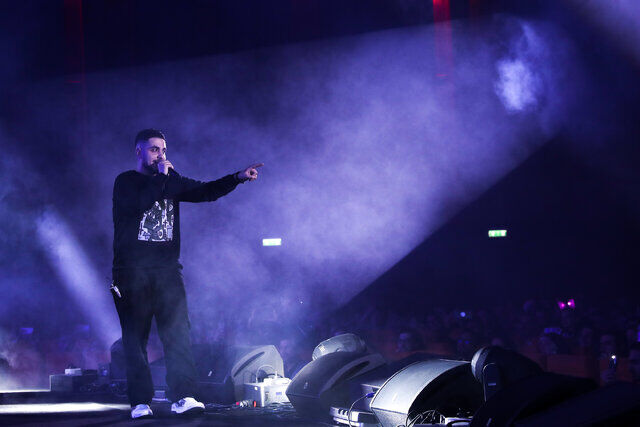 گرمای طاقت‌فرسا در سالن‌های کنسرت؛ خاموشی تهویه و گلایه تماشاگران