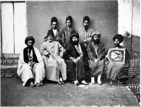 نگاهی به پیشینه حضور «سرکشیکان» در بارگاه قدس رضوی