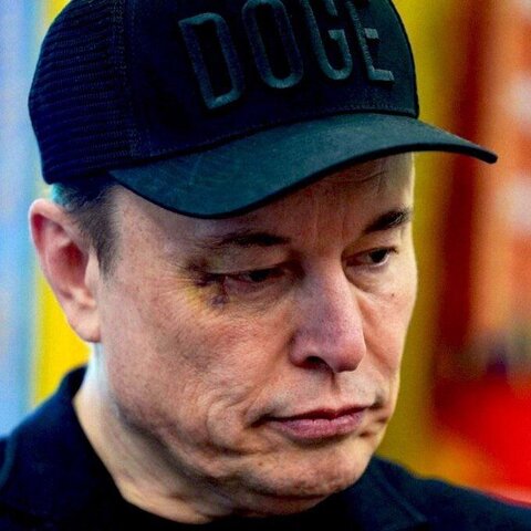 کبودی چشم ایلان ماسک حاشیهساز شد + عکس