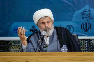 عمل به بلاغ مبین رویکرد و راهبرد محوری حوزه‌های علمیه است / «اداری شدن» آفت جهاد تبیین است