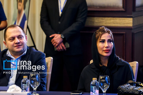 امضای قرارداد رسمی «کلارنس سیدورف»