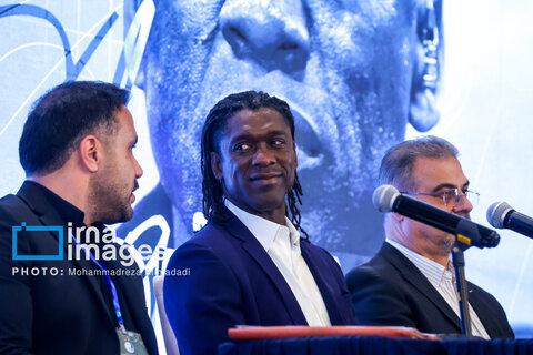 امضای قرارداد رسمی «کلارنس سیدورف»