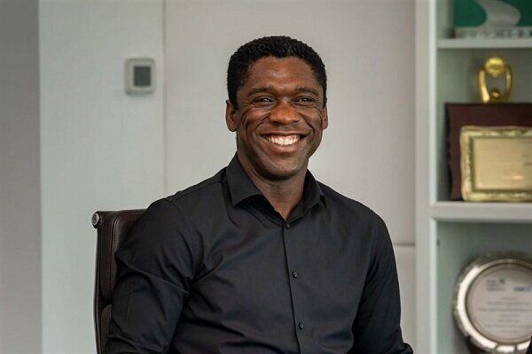 سیدورف وارد تهران شد؛ جلسه مدیران استقلال با مشاور هلندی