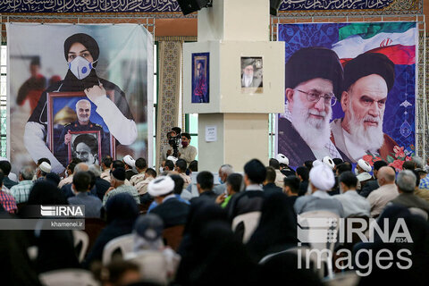 حضور رهبر انقلاب در سی و پنچ مراسم سالگرد رحلت امام خمینی (ره)