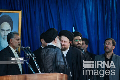 حضور رهبر انقلاب در سی و پنچ مراسم سالگرد رحلت امام خمینی (ره)